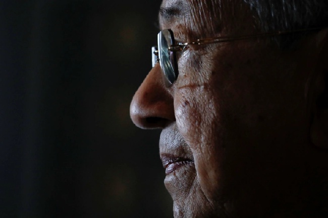 मलेशिया के इतिहास में पहली बार त्रिशंकु संसद की स्थिति