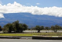 माउना लोवा ज्वालामुखी के अब फटने का खतरा और बढ़ा
