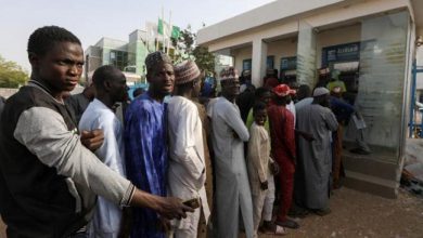 नाइजीरिया में नकदी की कमी से आम जनता नाराज
