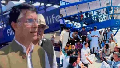 रायपुर की फ्लाइट पर बैठे कांग्रेसी नेता पवन खेड़ा गिरफ्तार