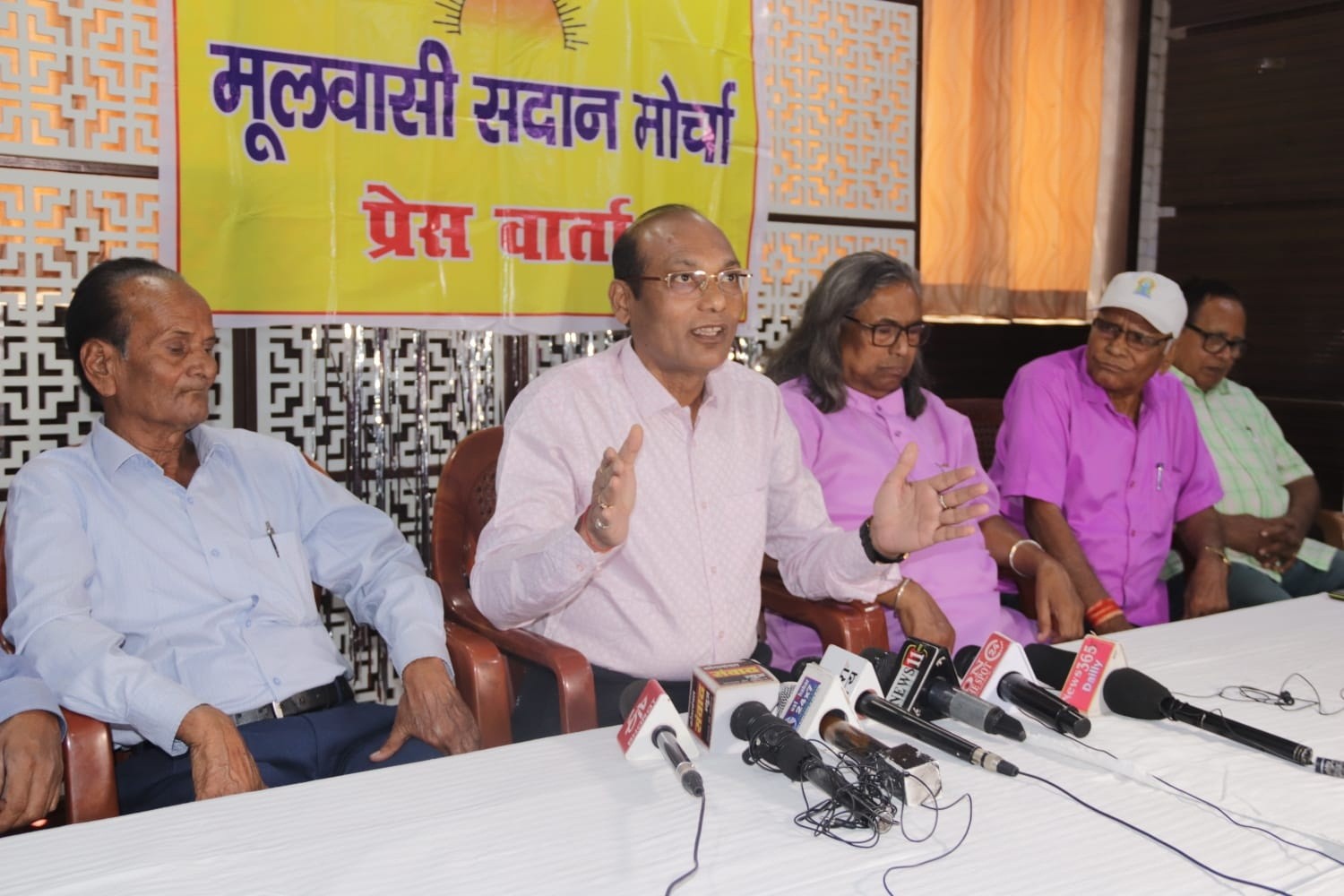 सरकार और अफसरशाही ही झारखंड को लूटने पर आमादाः राजेंद्र प्रसाद