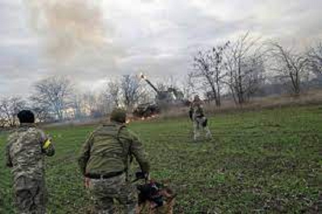यूक्रेन का दावा रूस के कब्जे वाले क्रीमिया के तटों पर सेना उतारी है