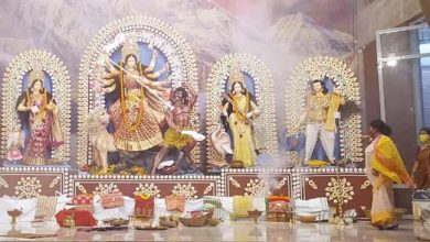 दुर्गा पूजा का इतिहास आठ सौ साल पुराना है