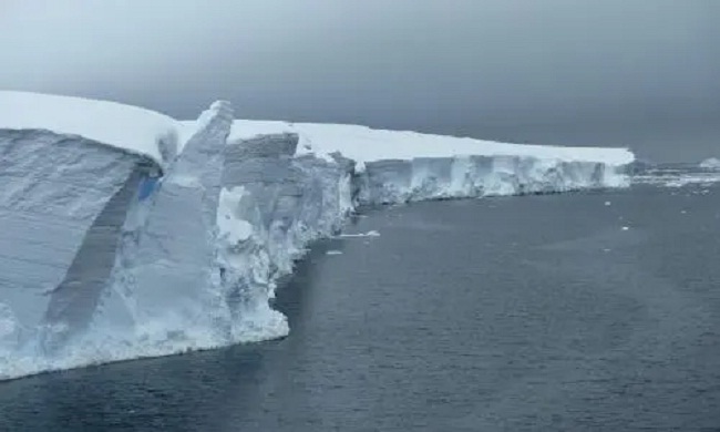 पश्चिम अंटार्कटिका में बर्फ पिघलने से रोकना अब असंभव
