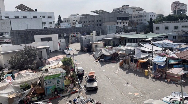 इजरायली सेना के टैंक भी अस्पताल परिसर में
