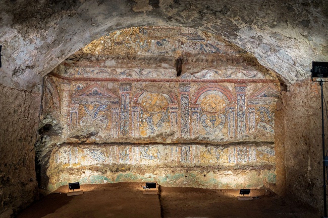 रोम की नीचे से तेइस सौ साल पुराना हॉल खोजा गया