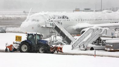 भारी बर्फबारी के कारण जर्मनी में सात सौ उड़ानें रद्द