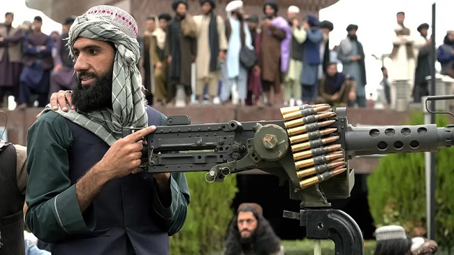 दो हत्यारों को तालिबान ने सार्वजनिक तौर पर मार डाला