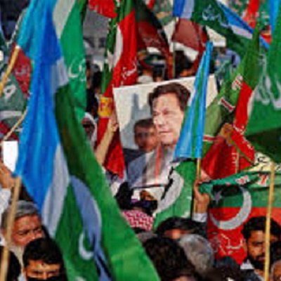पाकिस्तान के चुनाव से मिलता सबक