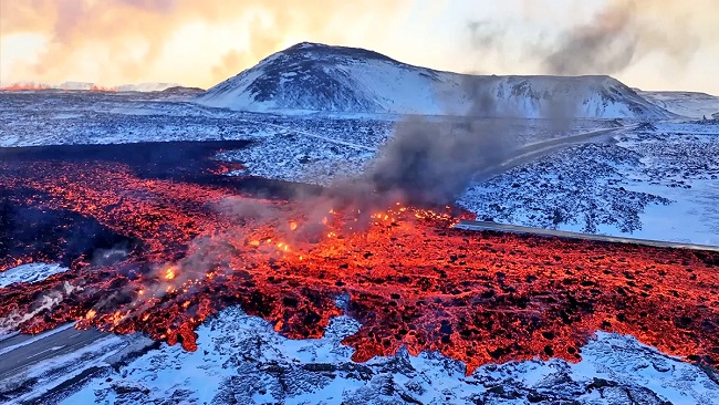 आइसलैंड में दोबारा होने लगा है ज्वालामुखी विस्फोट