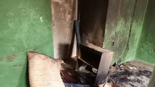 पारिवारिक संपत्ति के विवाद में मस्जिद में आग लगा दी