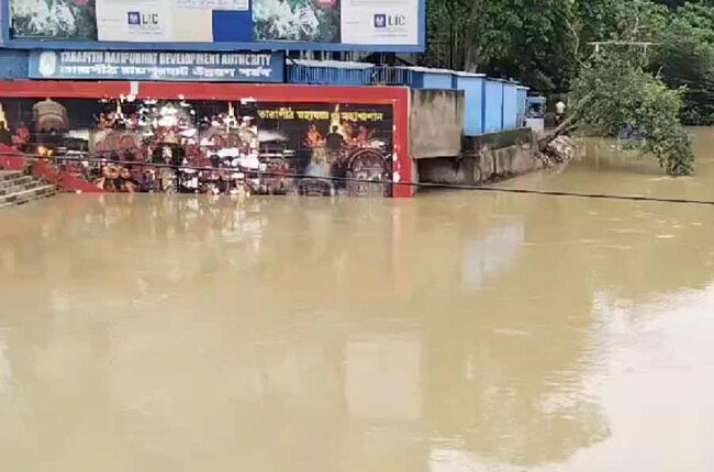 तारापीठ का महाश्मशान पानी में डूबा