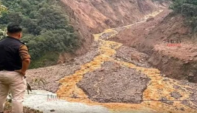 सिक्किम के इलाके में फिर से भारी भूस्खलन से खतरा